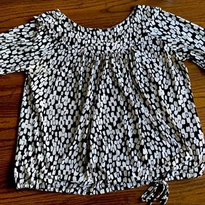 Worthington Black & White Bell Sleeve Blouse Size: L